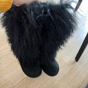 Australia Luxe Collective Black Fluffy Winter Boots